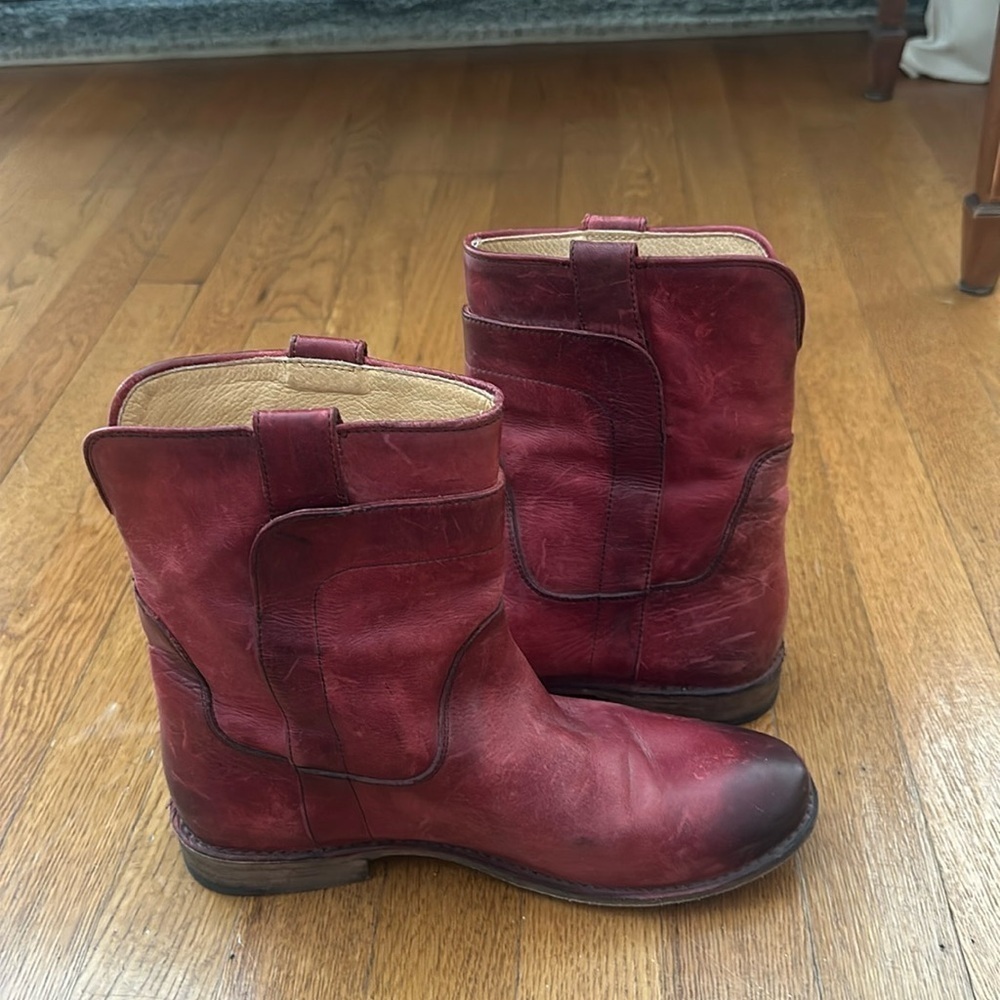 FRYE